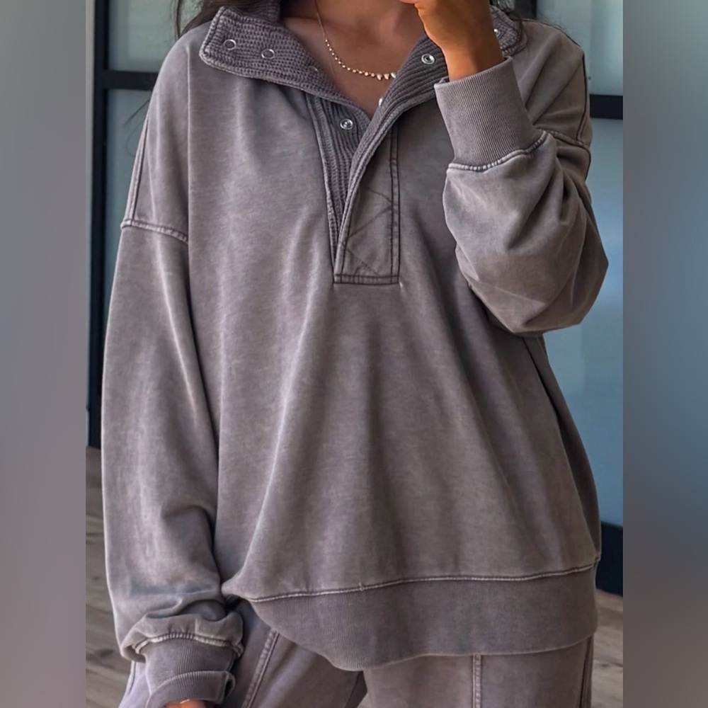 Women’s Movement Mock Neck Pullover — Mocha - Picture 4 of 5